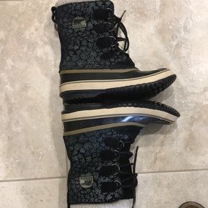 SOREL winter boots, size 7